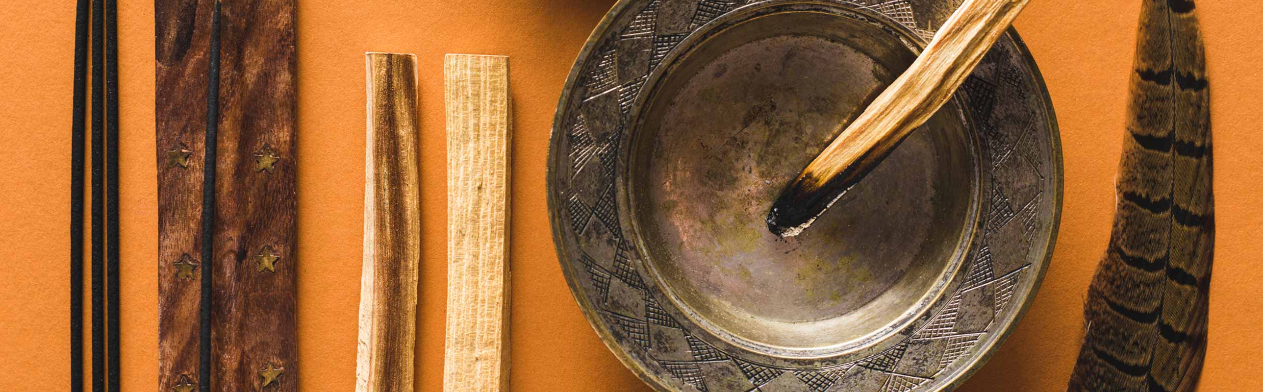 Bruciatore per aromaterapia e incenso in ghisa a forma di loto Bruciatore per aromaterapia e incenso in ghisa a forma di loto