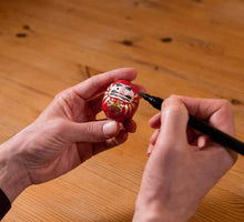 Carica l'immagine nel visualizzatore di Gallery, Daruma Rosso - Dhyāna Natural Leaf Tea