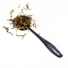 Carica l'immagine nel visualizzatore di Gallery, Nepali Golden Tips Tea - Dhyāna Natural Leaf Tea